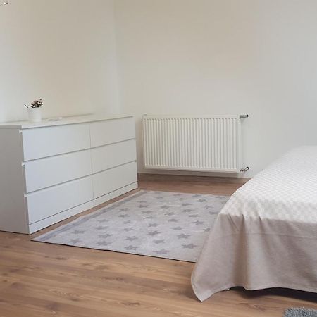 Vegvar Delux Apartman Gyula Exterior foto