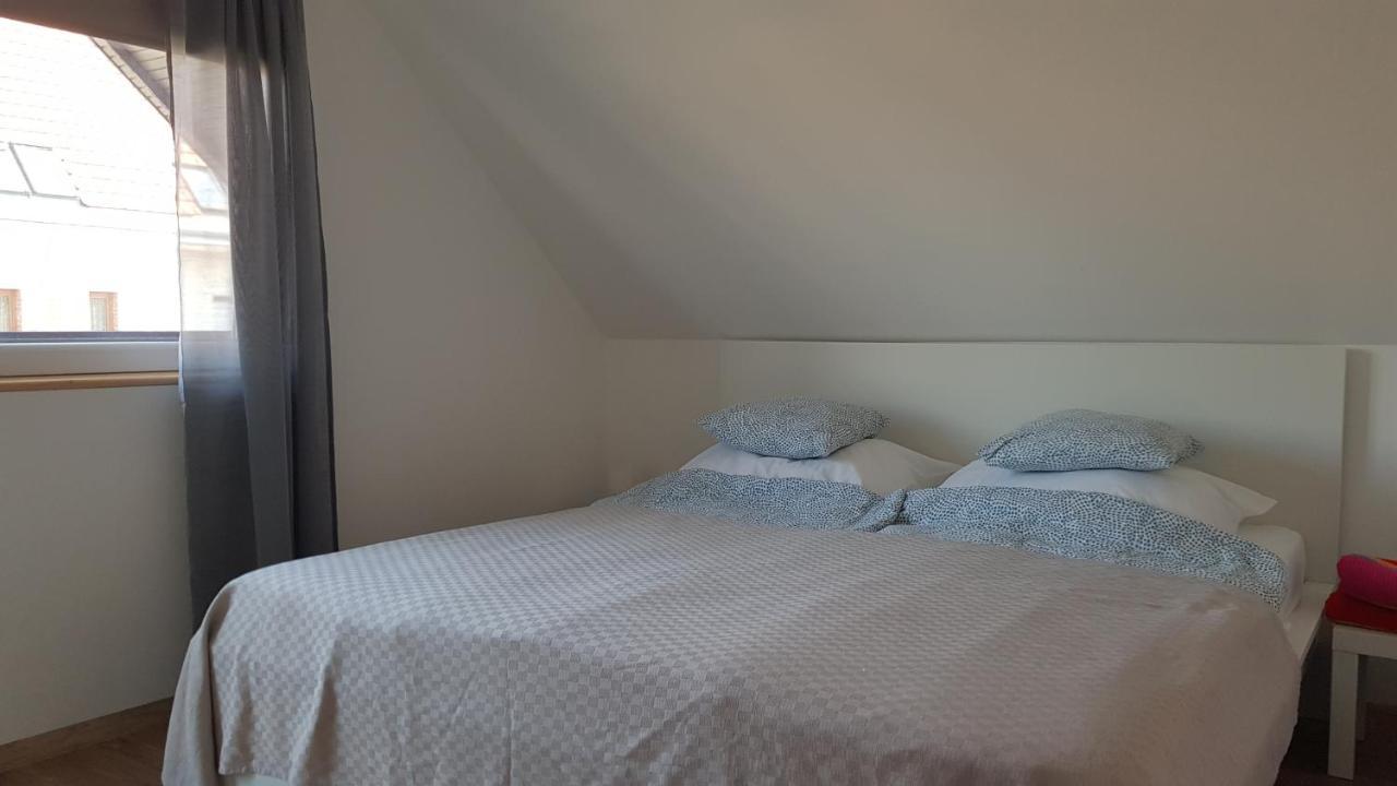 Vegvar Delux Apartman Gyula Exterior foto