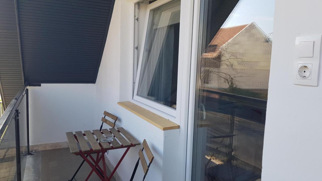 Vegvar Delux Apartman Gyula Exterior foto