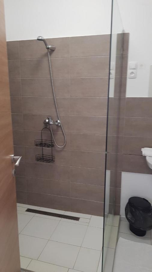 Vegvar Delux Apartman Gyula Exterior foto